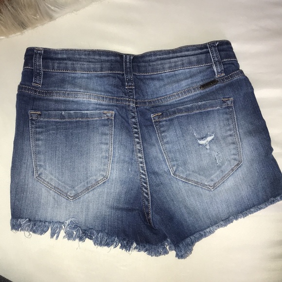 KanCan jean shorts - Picture 2 of 6